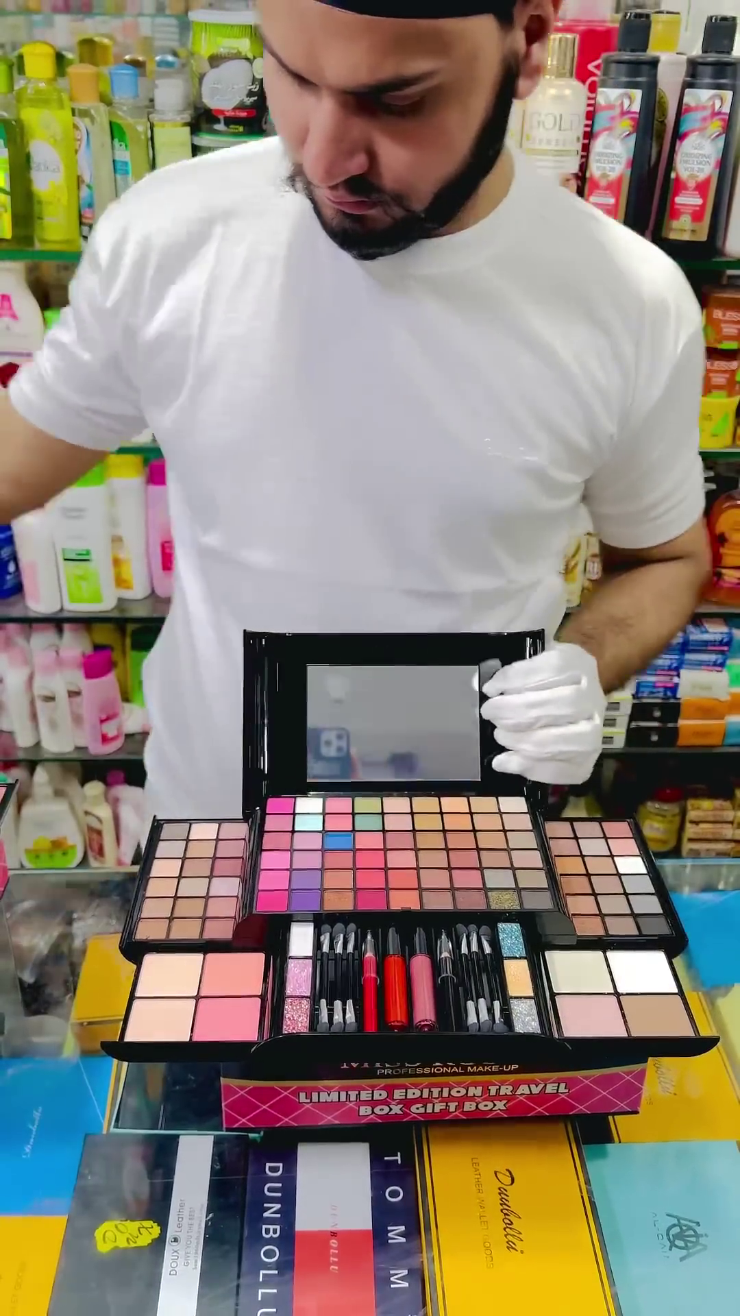 π Frosty Glam Mini Makeup Kit