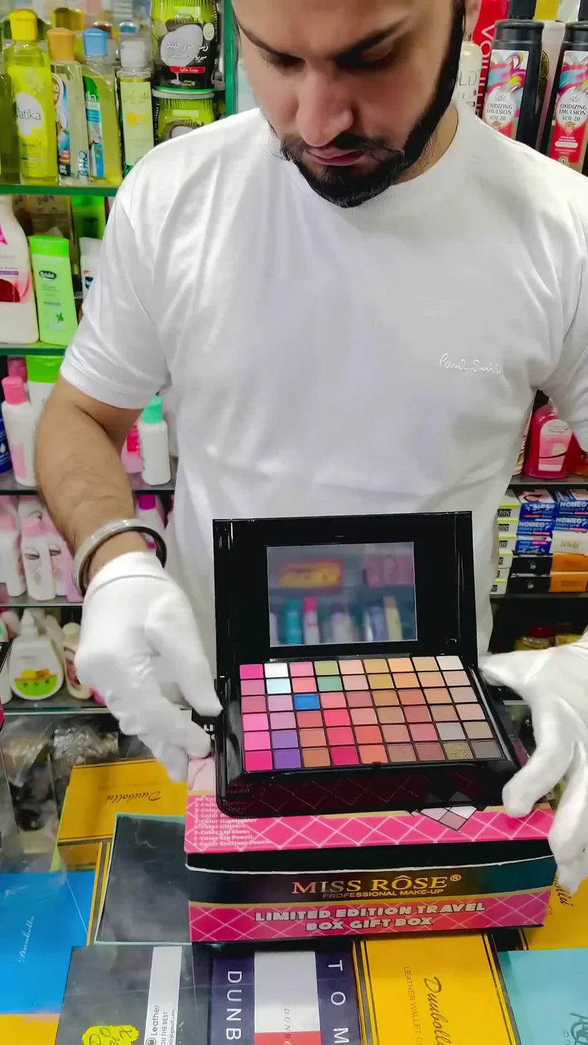 Winter Sale Stylish Makeup Kit with Mirror and Beauty Portable Set online (6AG2) 39 pg3