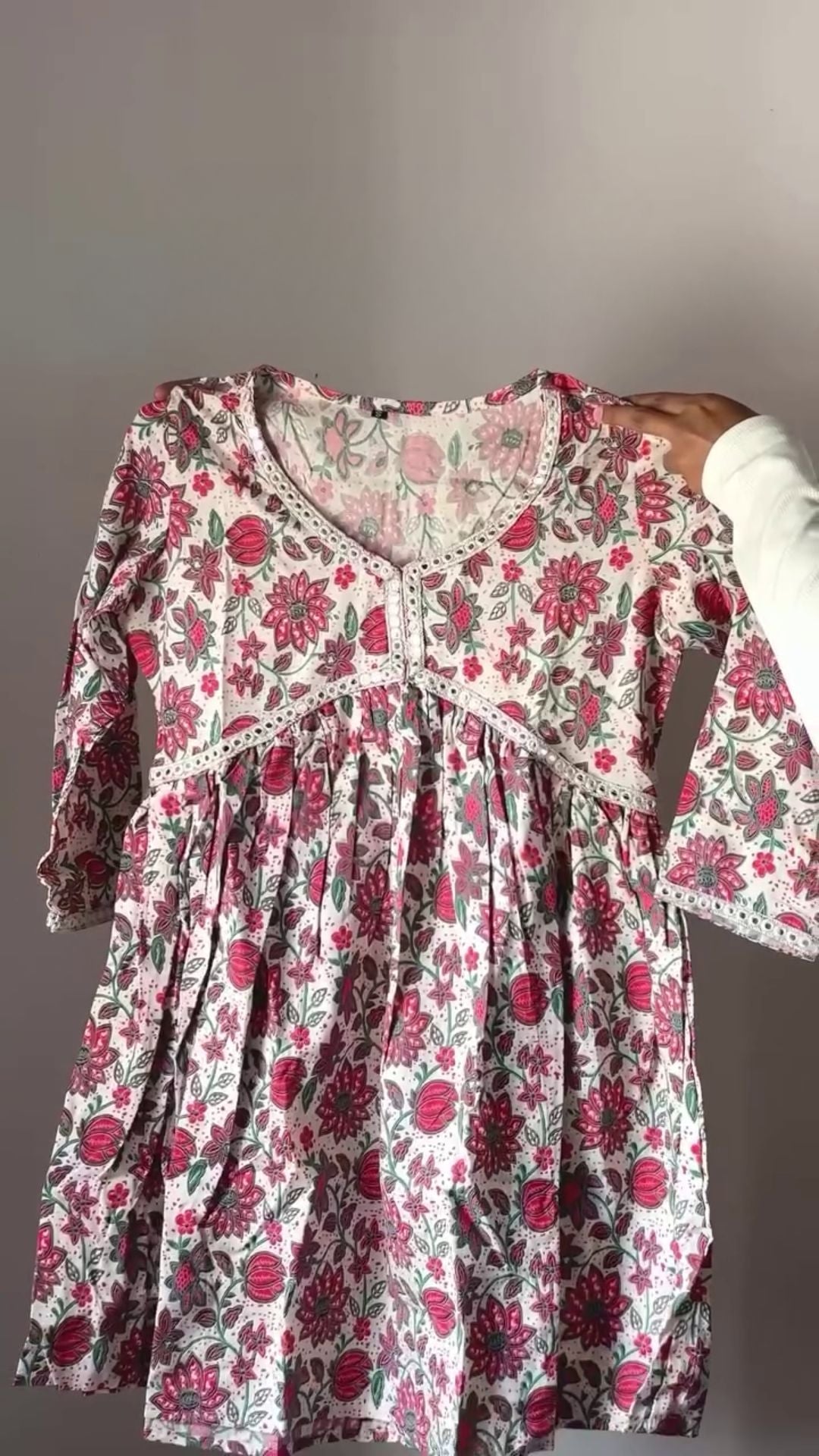 Festive Sp Loose Short Top Designers for Summers