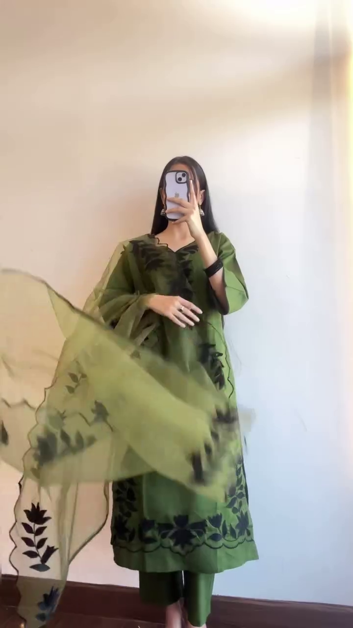 Festive Sp Festive Arrival Georgette Green Floral Dress