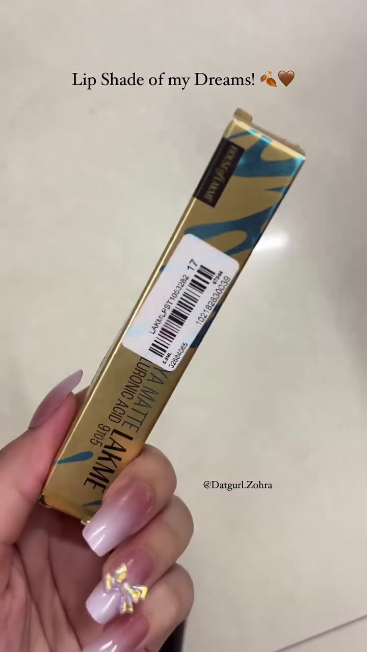 Dhamakaa Exclusive Sale Dreamy Lip Shade Look Me HYA Matte 8JN 3