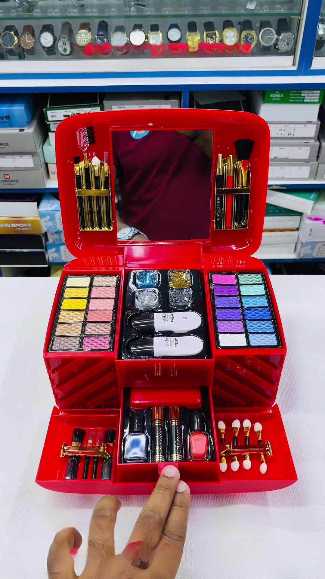 💋 Winter Magic Portable Beauty Kit