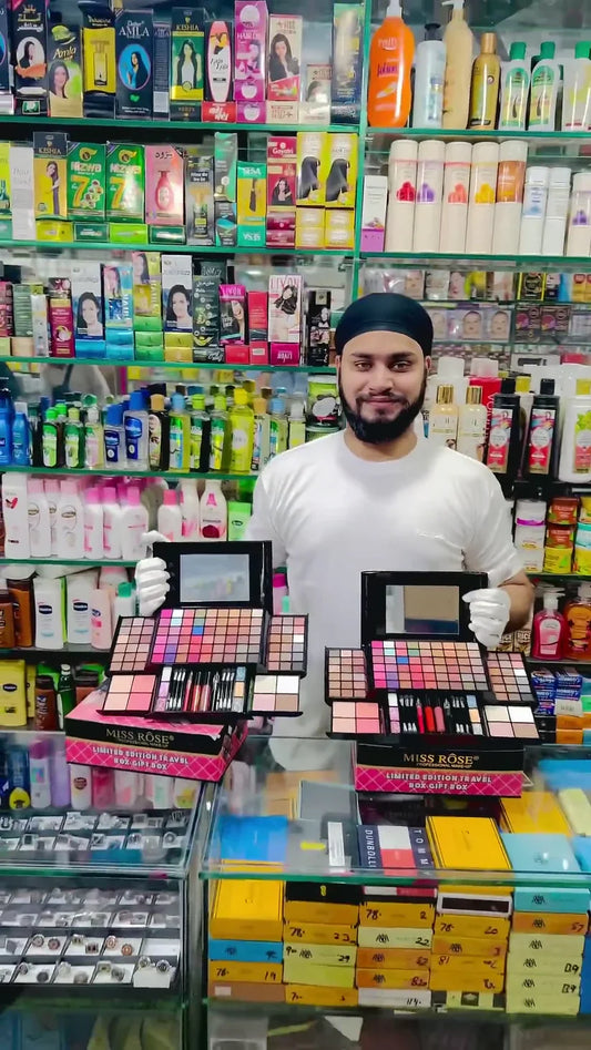 Winter Sale Stylish Makeup Kit with Mirror and Beauty Portable Set online (6AG2) 39 pg3