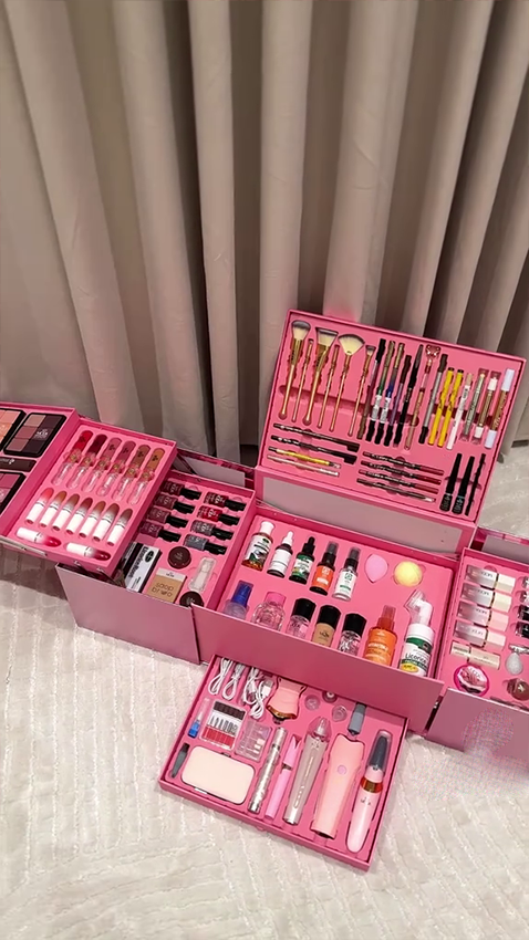 Kit Fantasu Ultimate All-in-One Makeup Vanity Box SNK SL8 13JAN8
