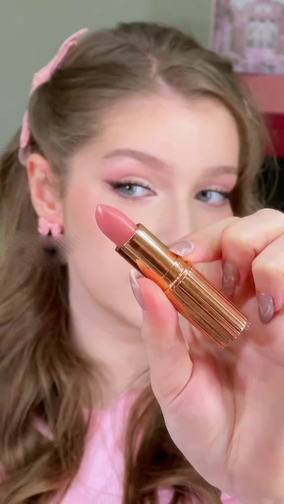 Pink Nude Velvet Lipstick SNK SL8 17JAN6