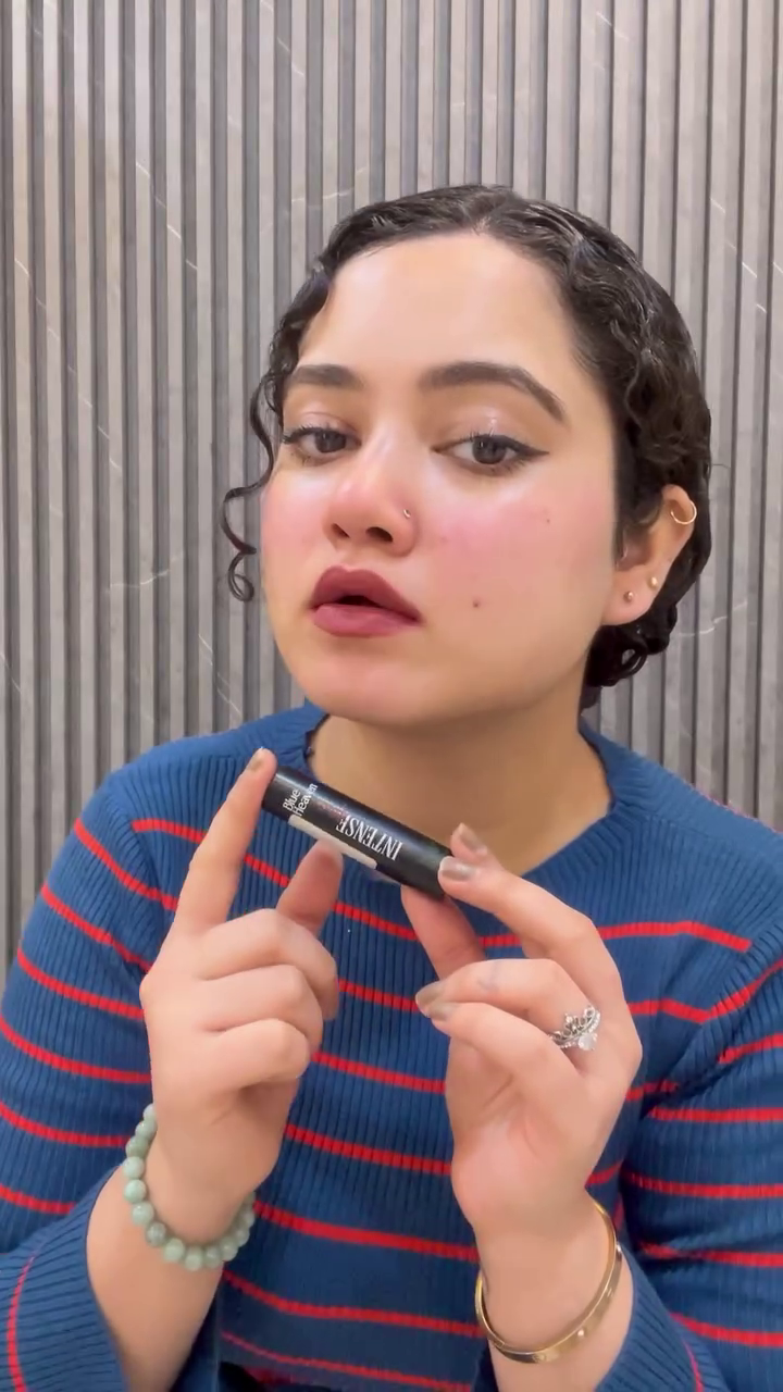 Intense Velvet Matte Lipstick SNK SL5 16JAN4