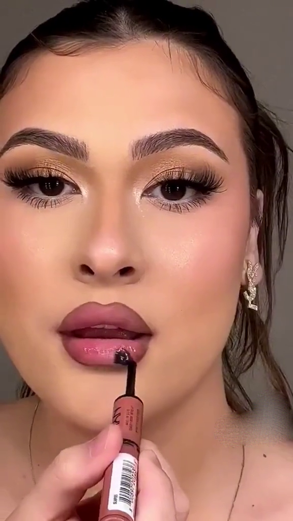 Mauve Nude Glossy Lip Combo SNK SL8 17JAN7