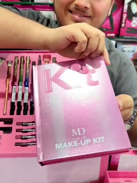 MD Pro Fantasy All-in-One Makeup Kit SNK SL9 13JAN9