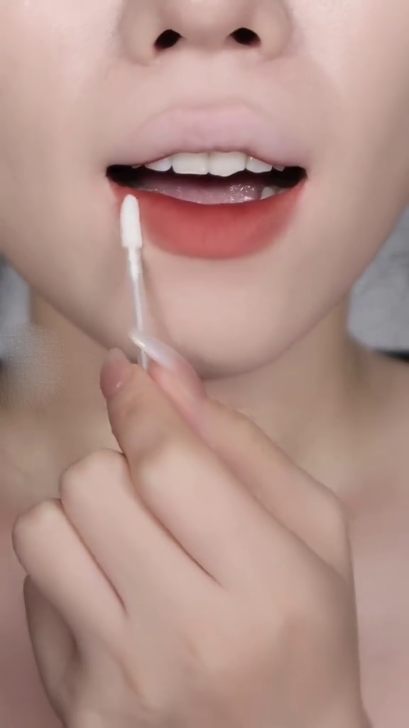Soft Cocoa Blur Lip Tint SNK SL8 17JAN10