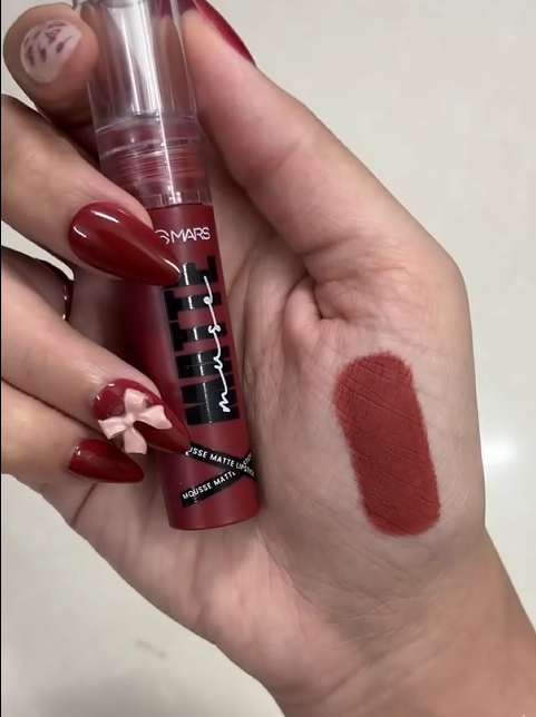 Cocoa Crush Lipstick 5JAN4 SL2
