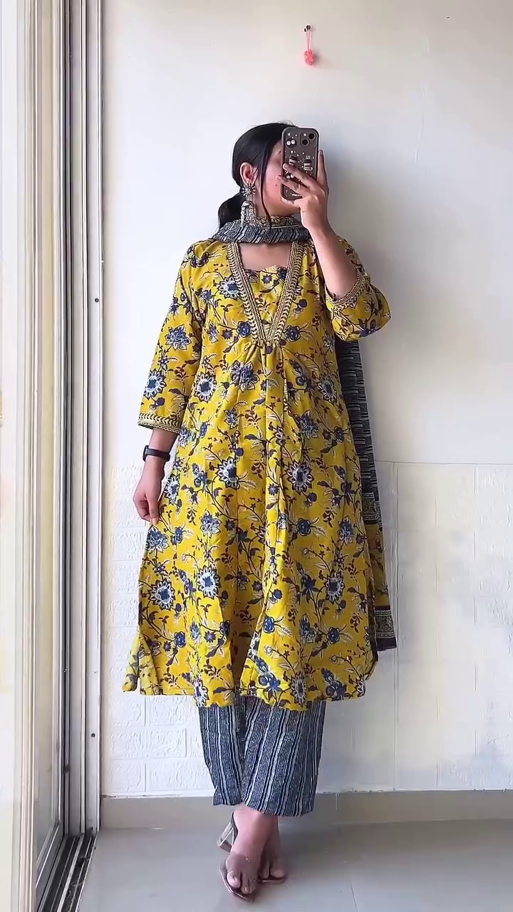 Festive Sp Dashing Style Georgette Casual Dress