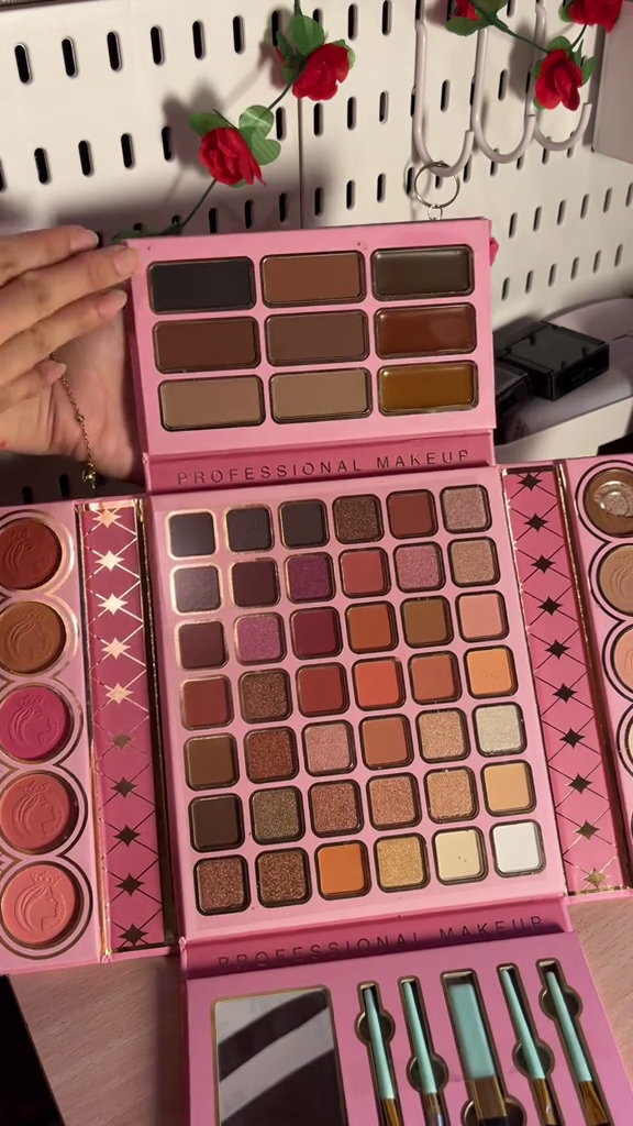 Trendy hand Kit Make up Kit Portable Box Online (13OCT6) 25 pg3