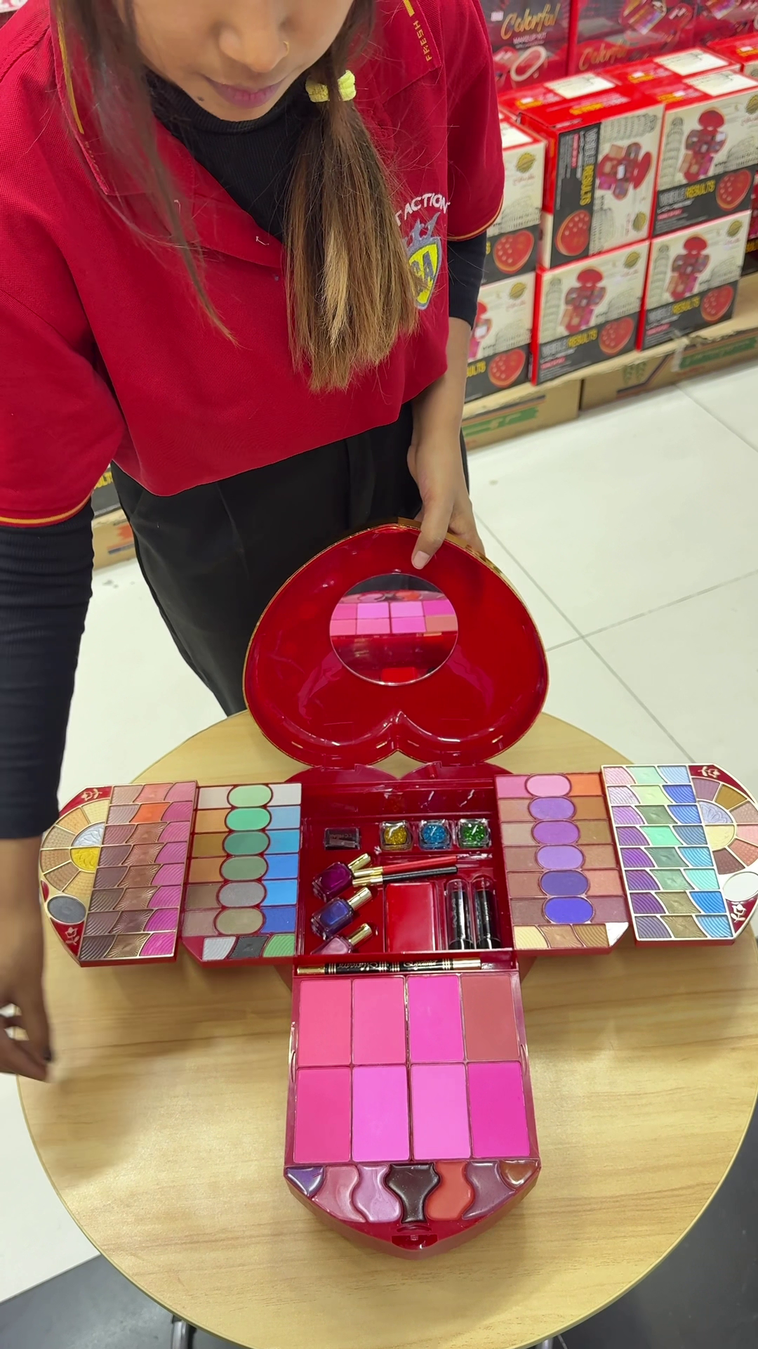 Winter Special ❄️ Compact Makeup Kit + Mirror | Trendy Beauty Set (2dec2) (Copy)