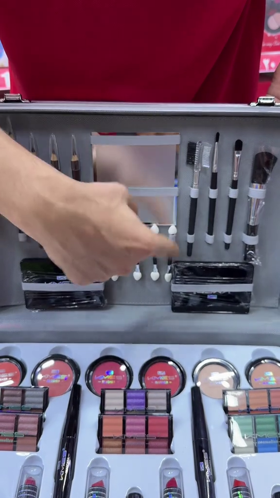 Chill Season Sale ❄️ Portable Beauty Makeup Kit with Mirror (2dec5)