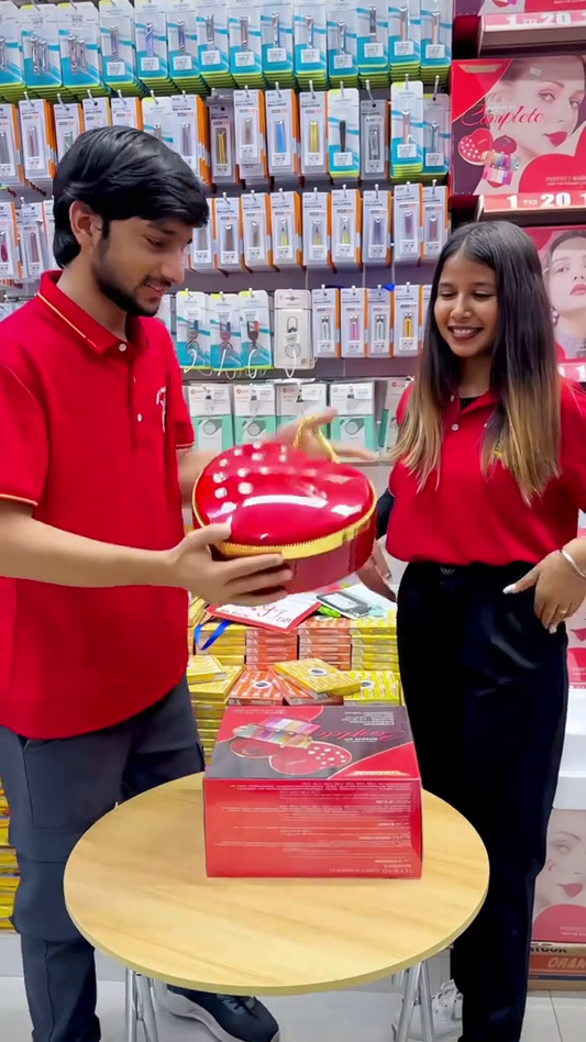 Winter Beauty Box ✨ Stylish Makeup Kit + Mirror – Travel Friendly (2dec6)