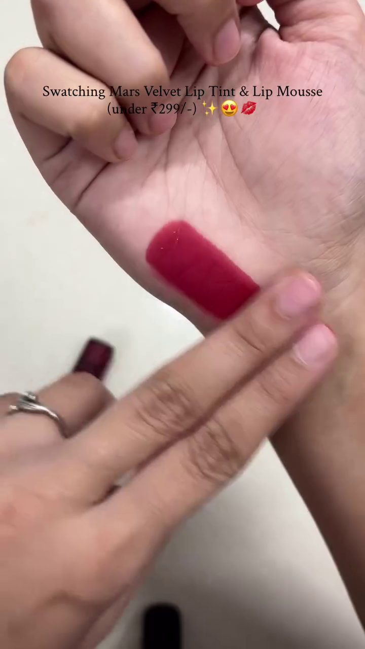 BoldStay Waterproof Lipstick 3JAN4