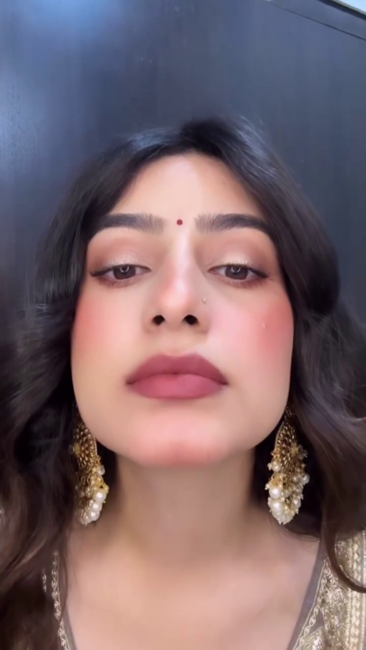 Nude Bloom Soft Touch Lip Color 3JAN8